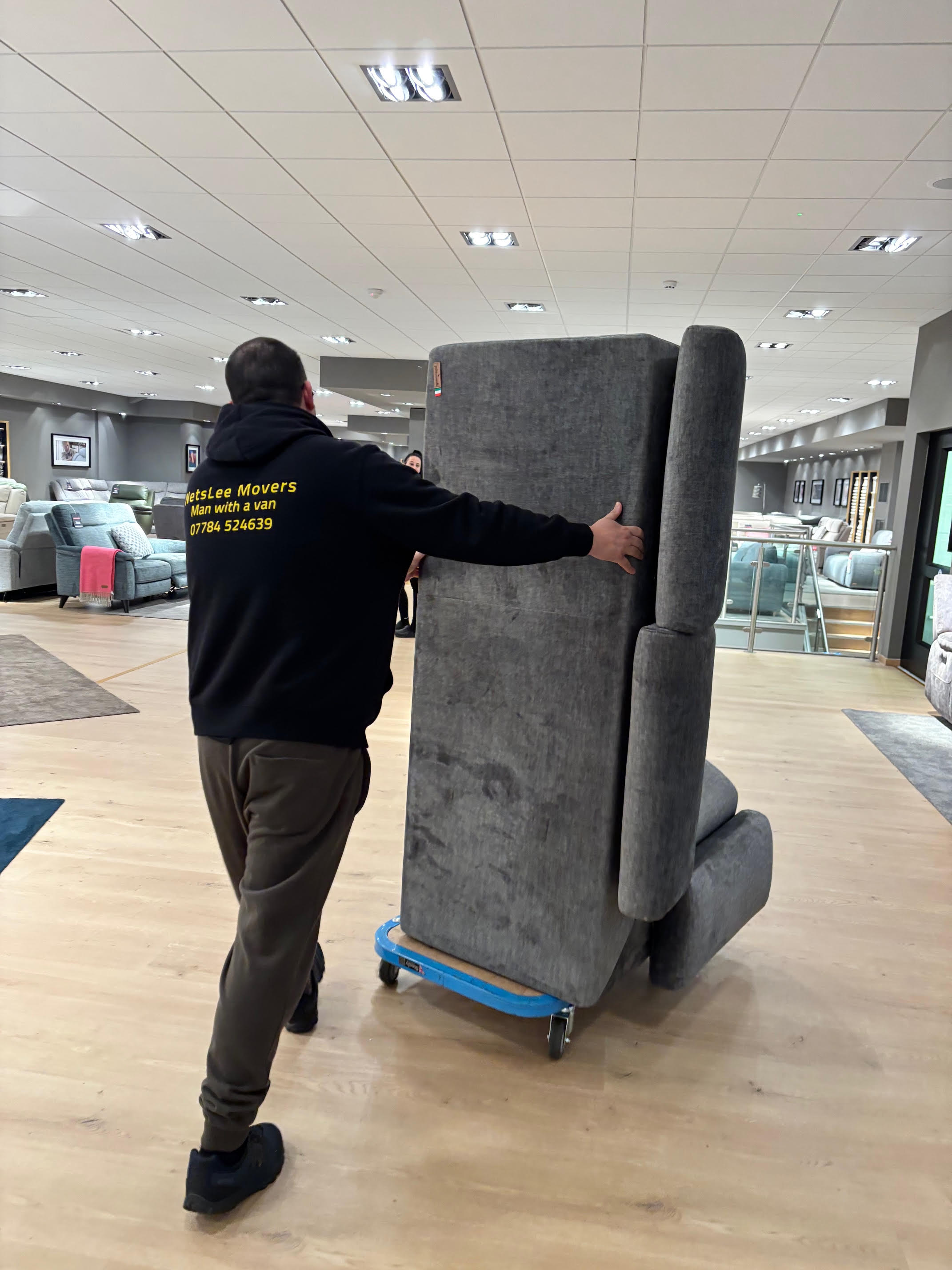 Netslee Movers on a job